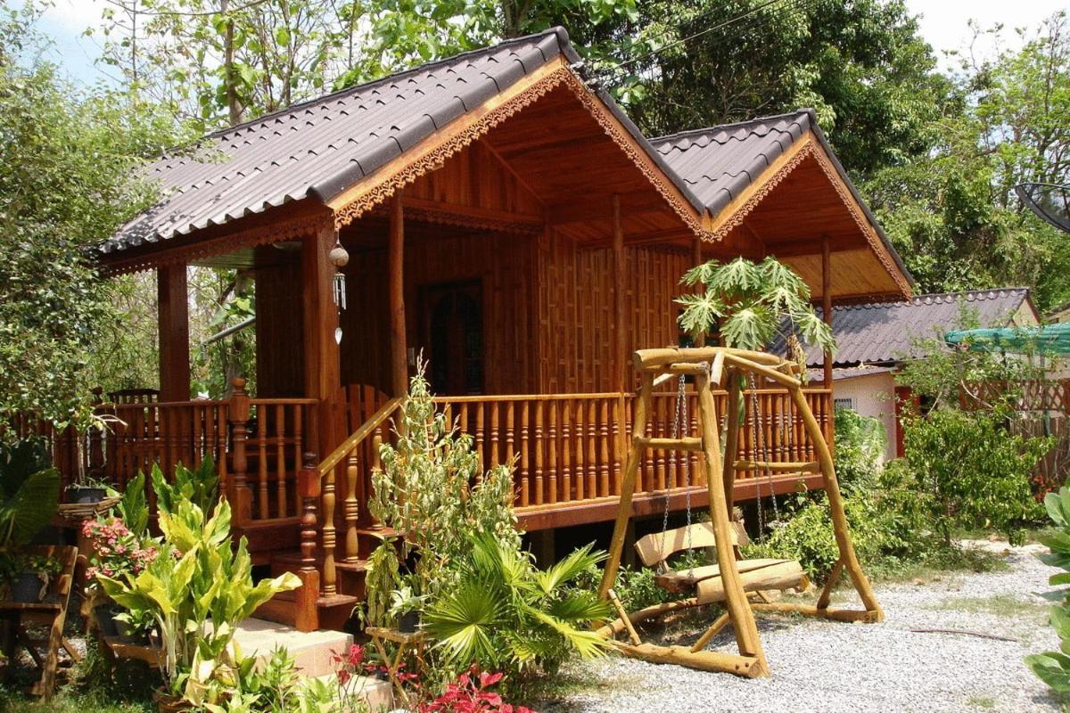 Home Stay Stc Bed And Breakfast Udonthani Kültér fotó