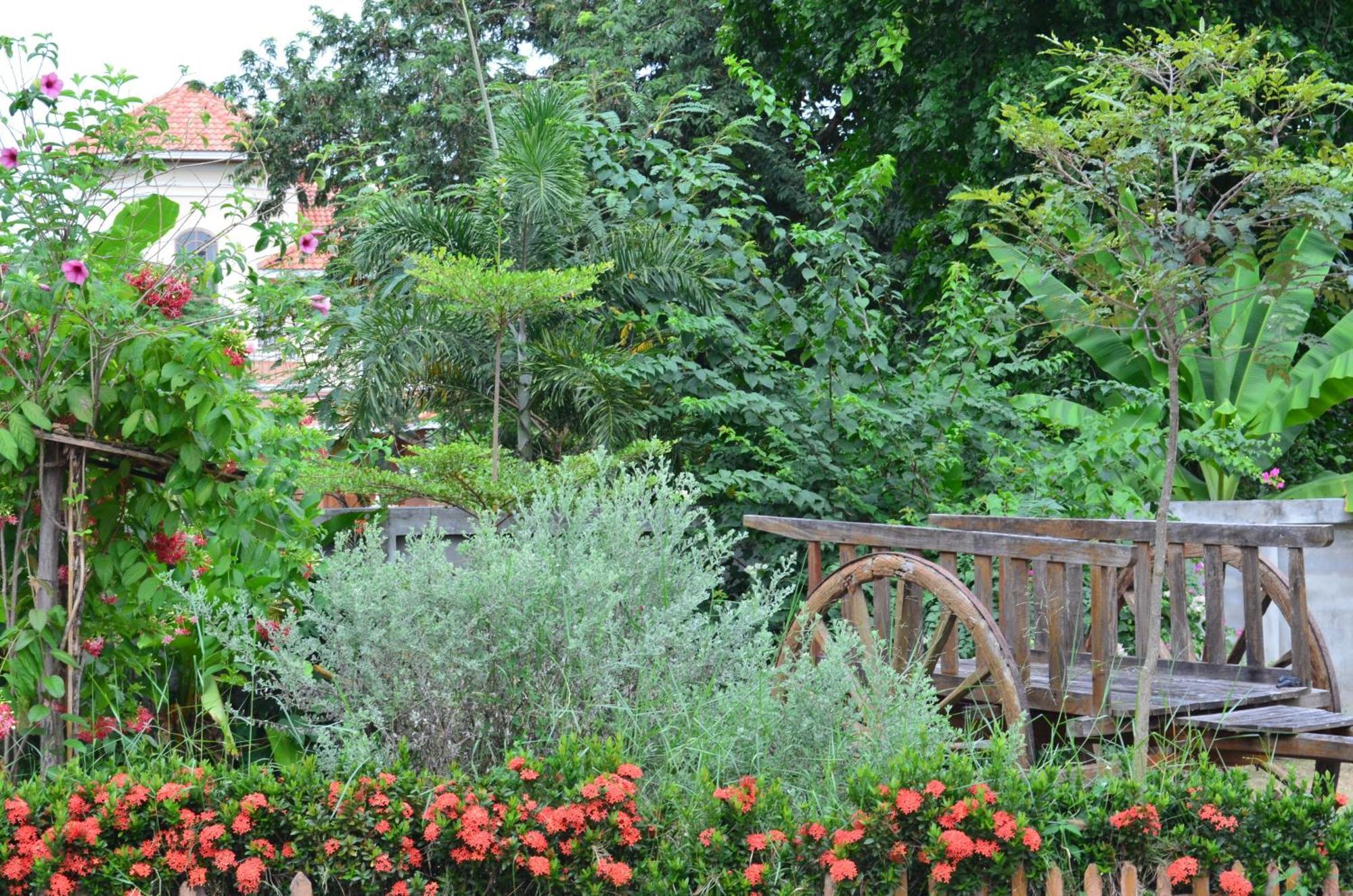 Home Stay Stc Bed And Breakfast Udonthani Kültér fotó