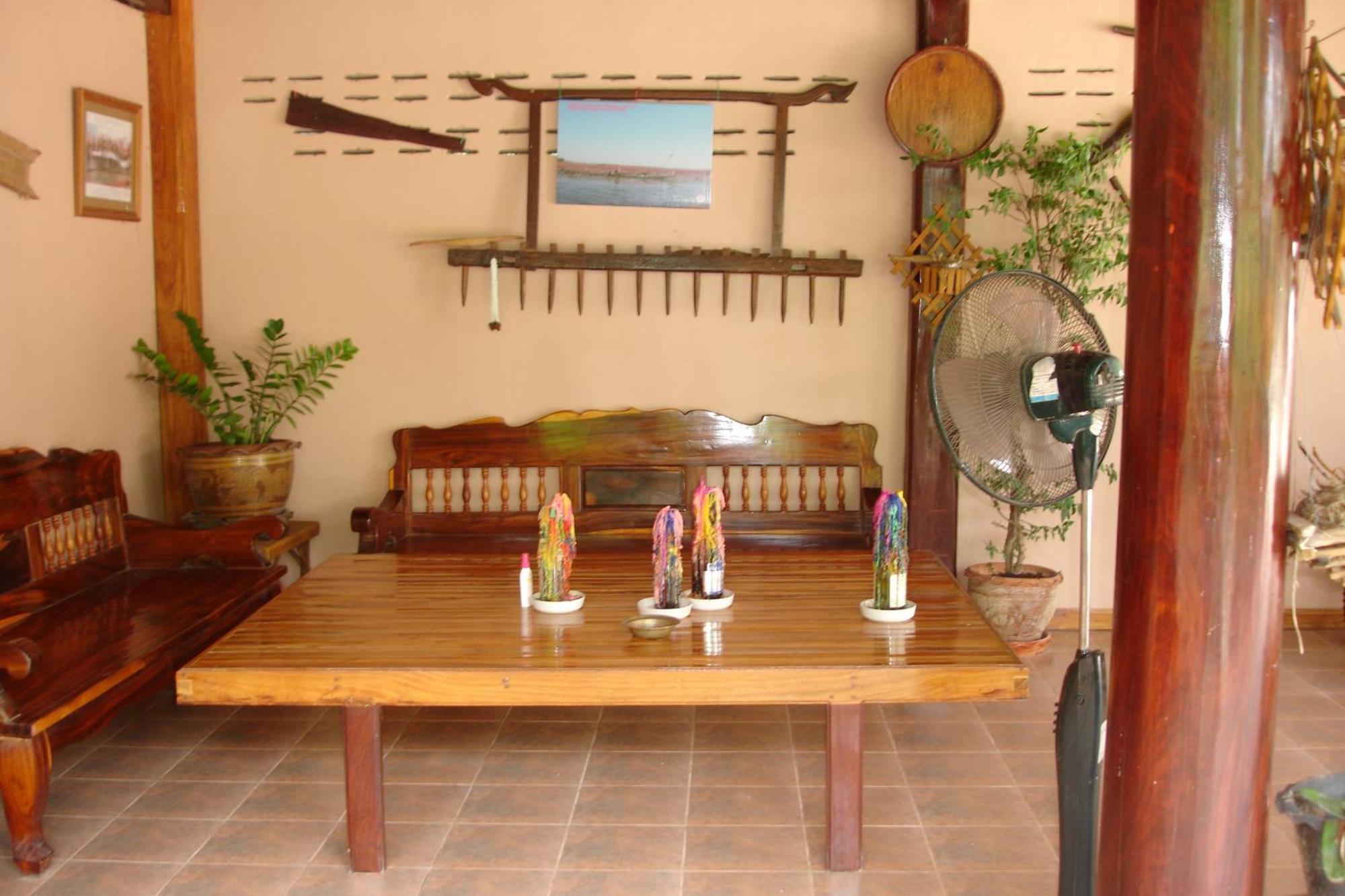 Home Stay Stc Bed And Breakfast Udonthani Kültér fotó
