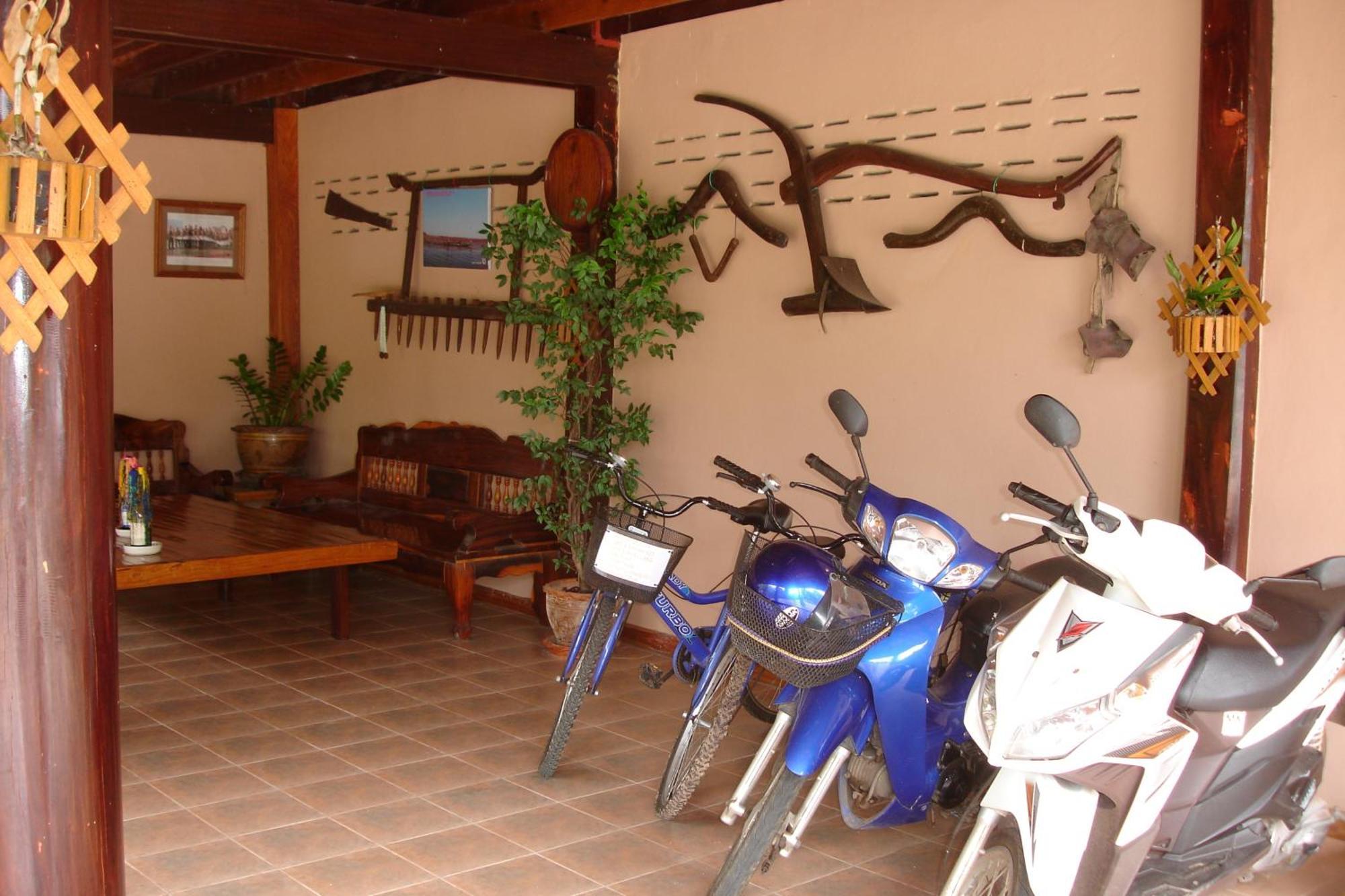 Home Stay Stc Bed And Breakfast Udonthani Kültér fotó