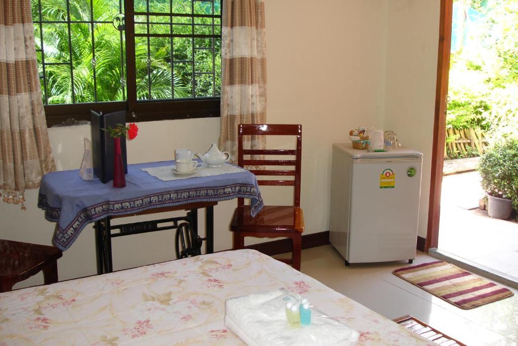 Home Stay Stc Bed And Breakfast Udonthani Szoba fotó